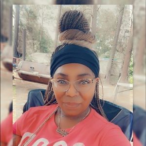 Meet your Posher, Tabatha